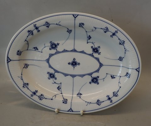 098-1  Fad, bred ovalt 28 x 35 cm Kongelig Dansk Porcelæn Musselmalet